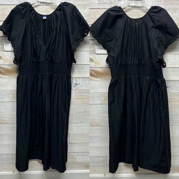 Old Navy Dress Womens Plus XXL 2XL Black Smocked Floral Eyelet‎ Flutter Maxi - Picture 1 of 11
